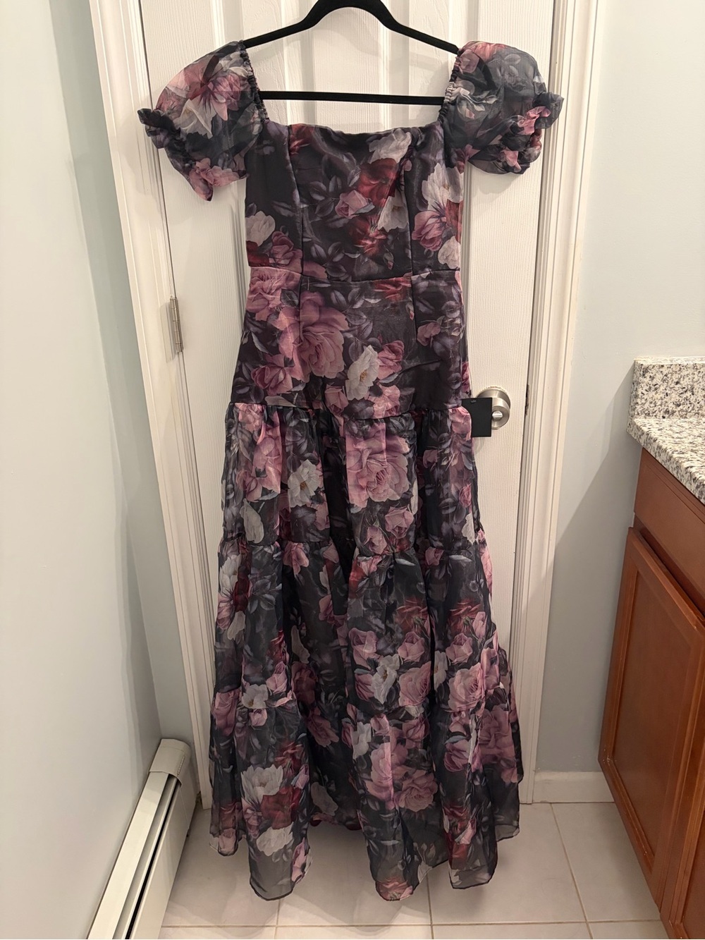 Lulu's Women’s Floral Puff-Sleeve Tiered Maxi Wedding Guest Dress Small NWT - Picture 5 of 16